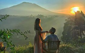 Mahagiri Resort & Restaurant